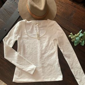 Madewell 🌼 NWT! Cream Long sleeve Scoopneck Tee
